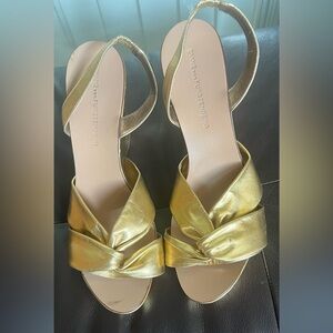 DIANE VON FURSTENBERG | Gold Wedge Slingback Sandals in Size US 10
